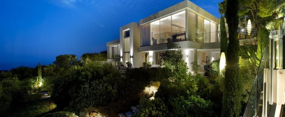 FOR RENT - ST JEAN CAP FERRAT - EXCEPTIONAL CONTEMPORAIN VILLA - 7 BEDROOMS